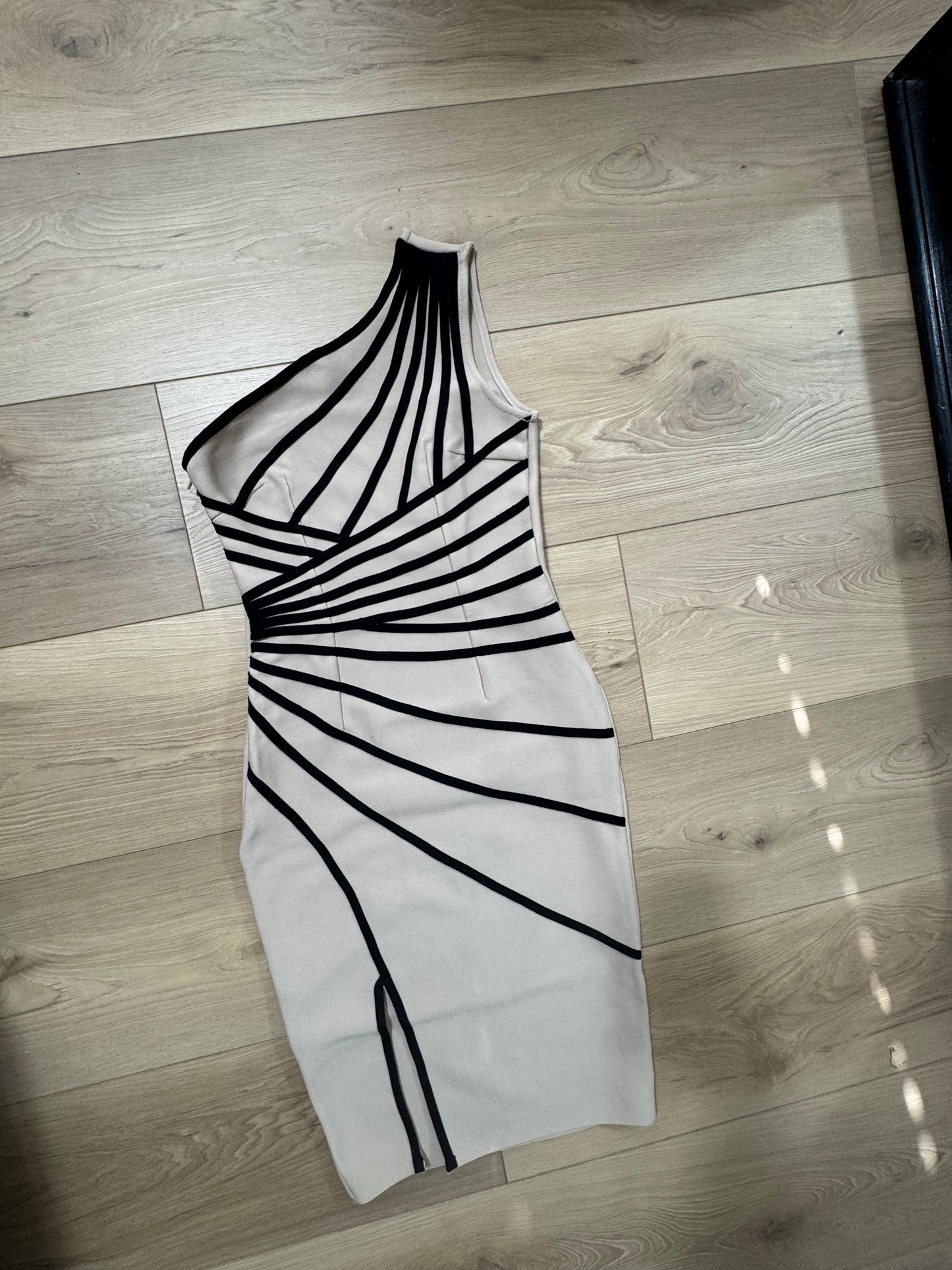 *     Ofelia “Dress” Bandage final sale